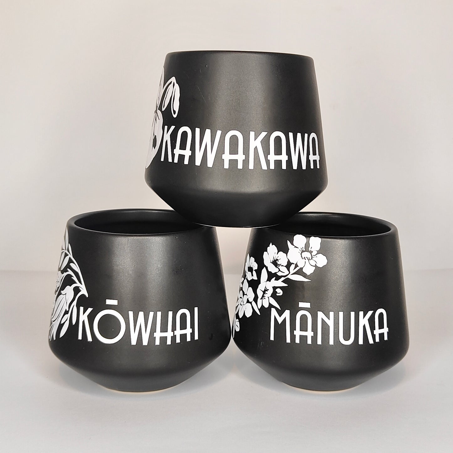 Ngā Ipu Tipu – Kawakawa, Kōwhai & Mānuka Plant Pot Set