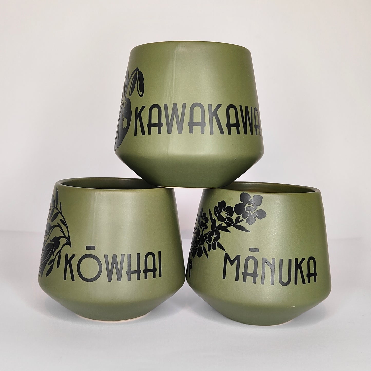 Ngā Ipu Tipu – Kawakawa, Kōwhai & Mānuka Plant Pot Set