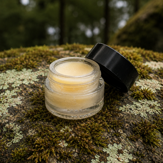 Pani Ngutu Kawakawa- Kawakawa Lip Balm